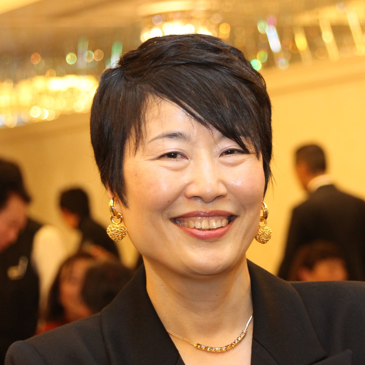 鈴木真弓