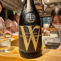 W（ダブリュー）