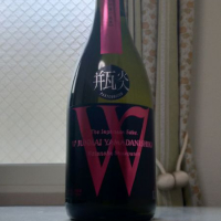 
            W（ダブリュー）_
            縦の皮さん
