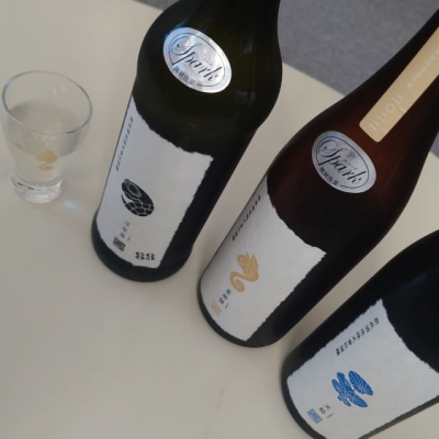 Amazon.co.jp: 新政 純米酒 天蛙(アマガエル) スパーク 720ml お
