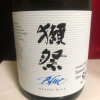 
            Dassai Blue (獺祭Blue)_
            Takashi Rikukawaさん