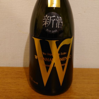 W（ダブリュー）